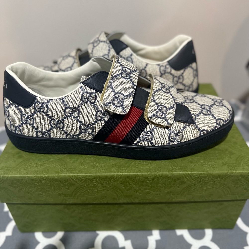 Gucci Cream and Red Sneakers with Signature Style